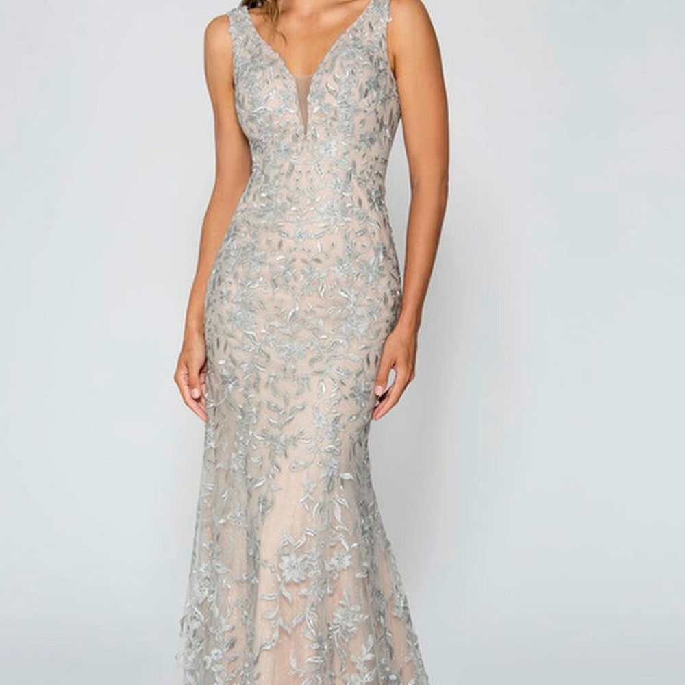 NWT Stella Couture Silver Gown (style number 20041) Size 0